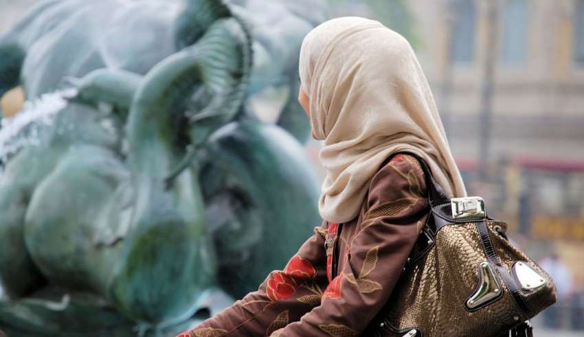 Intalnirea cu femeia musulmana divor ata in Fran a